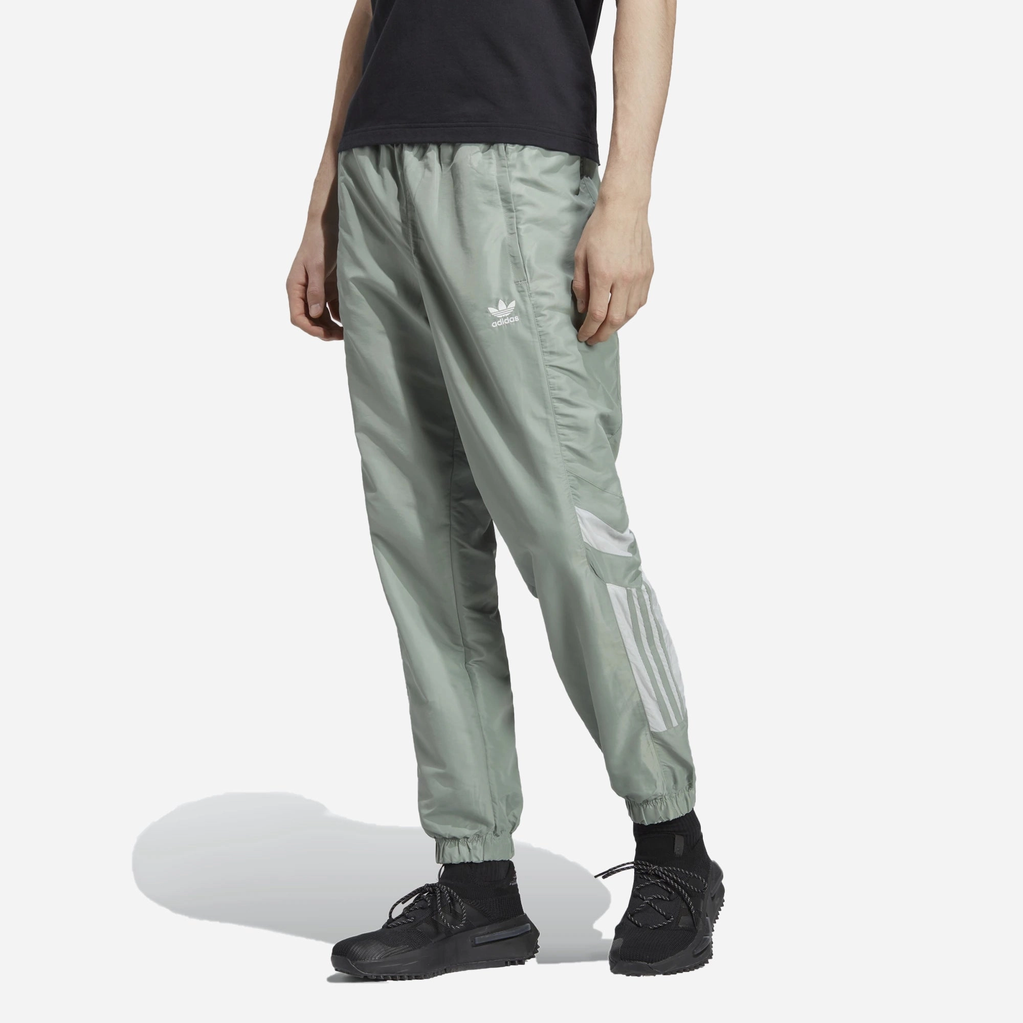 Adidas Originals | REKIVE WOVEN TRACK PANTS  { MULTICOLOR
