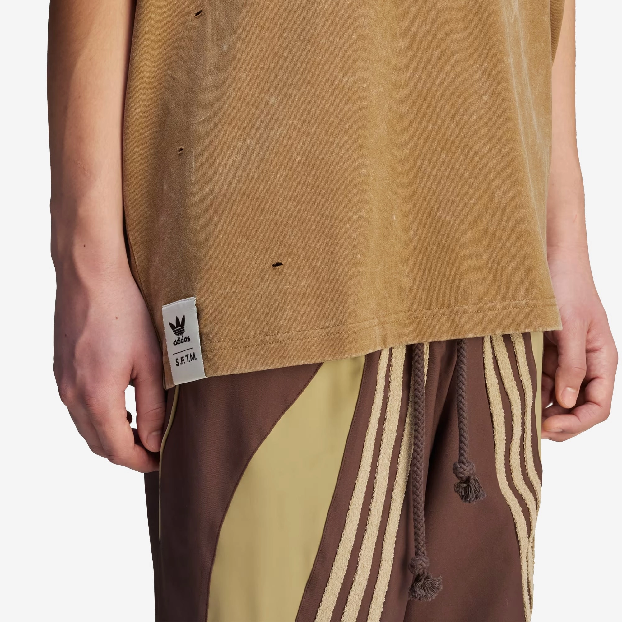 ADIDAS ORIGINALS | SONG FOR THE MUTE WASHED TEE { EARTH