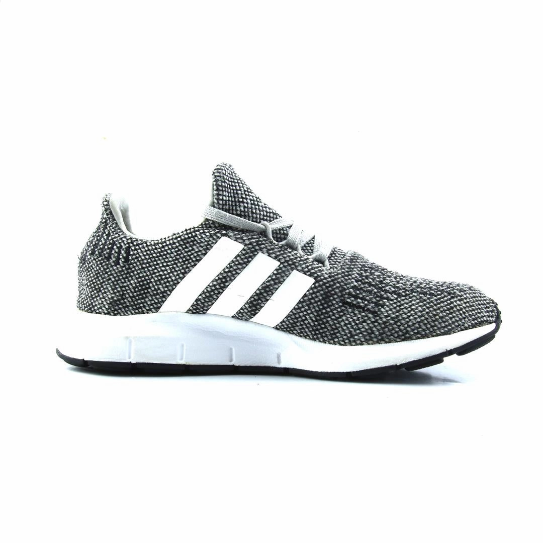 ADIDAS SWIFT RUN