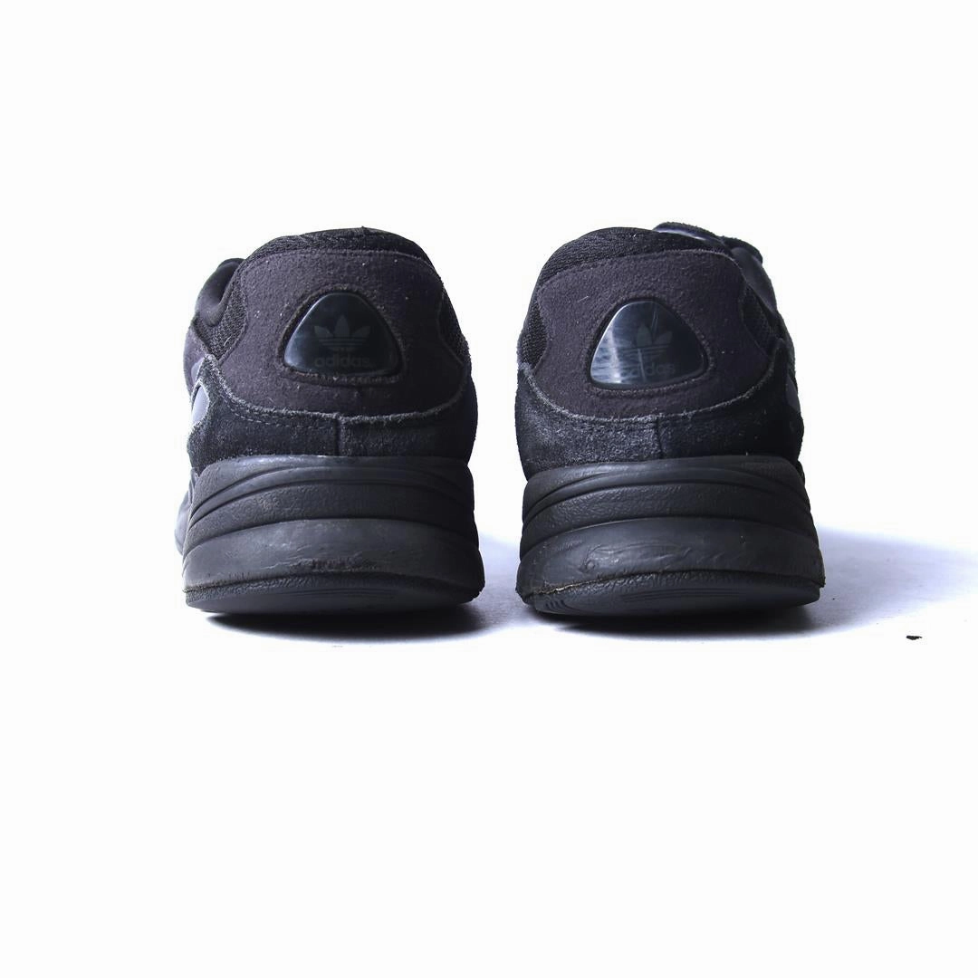 ADIDAS YUNG 96