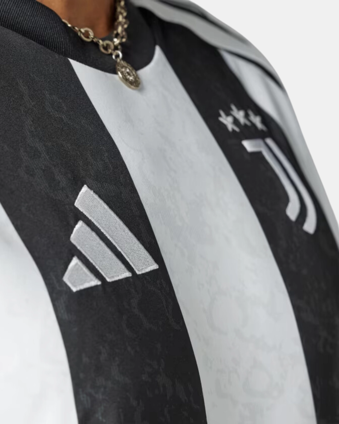 Maillot Domicile Juventus 2024/2025 - Noir/Blanc