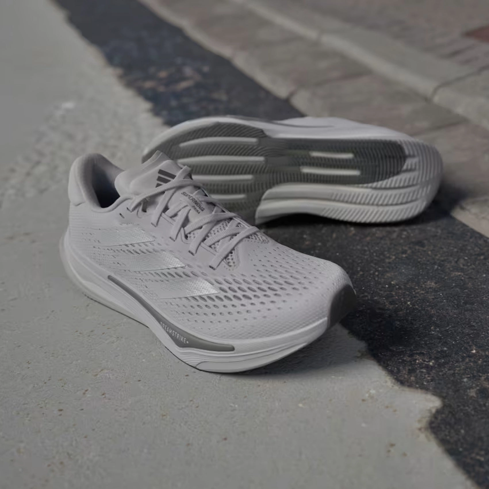 Mens Adidas Supernova Prima