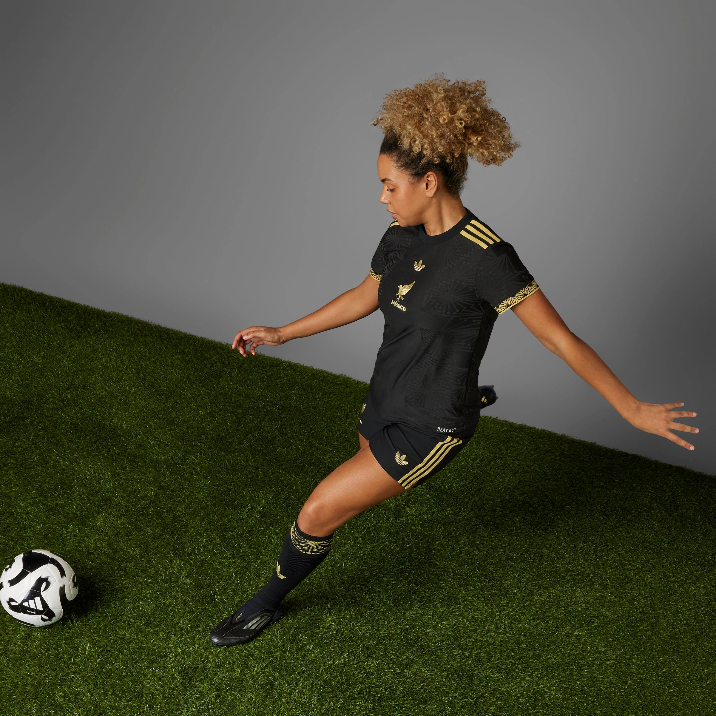 Mexico Black Gold Jersey - Womens