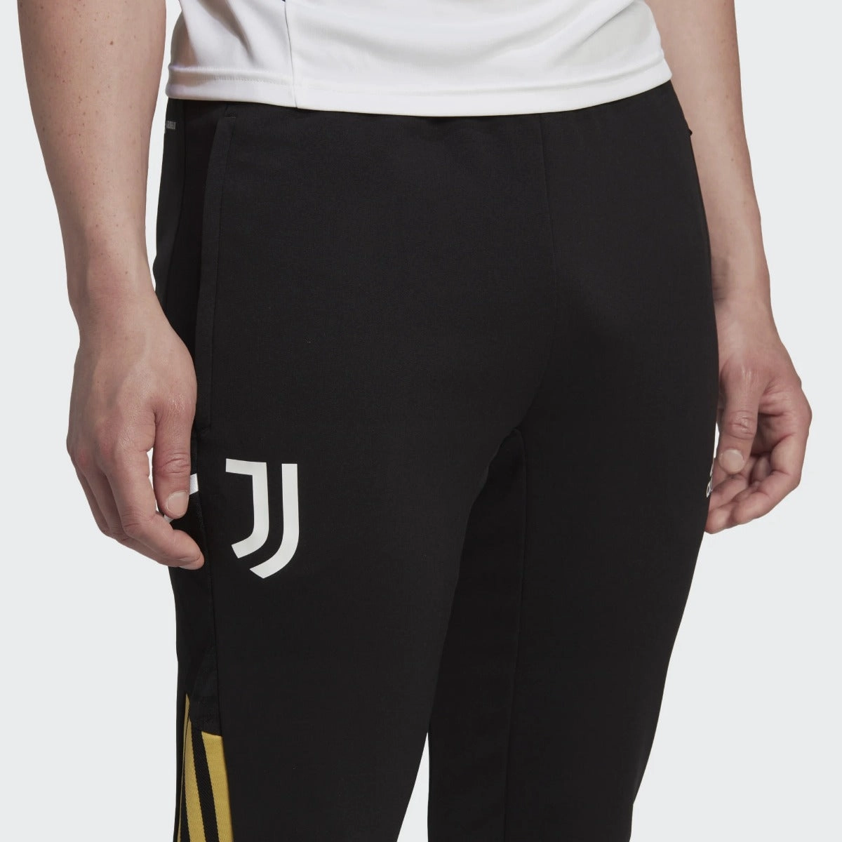 Pantalon d'entrainement Juventus 2022/2023 - Noir/Blanc/Doré