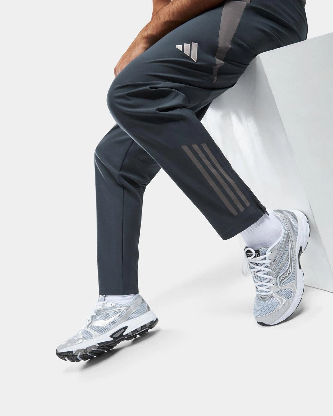 Pantalon de survêtement Real Madrid 2024/2025 - Gris