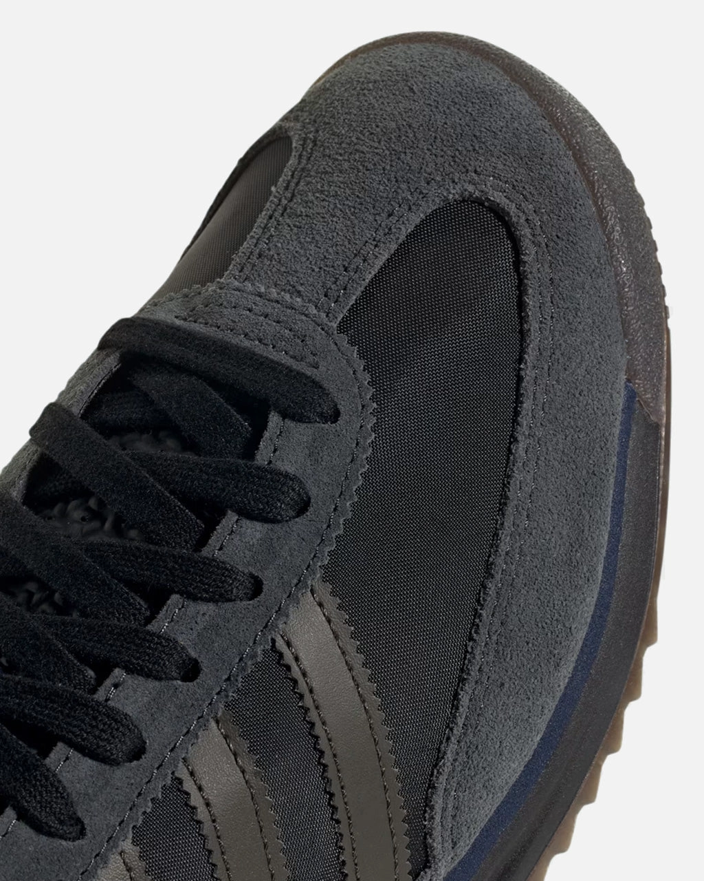 SL 72 RS 'Core Black/Shadow Olive'