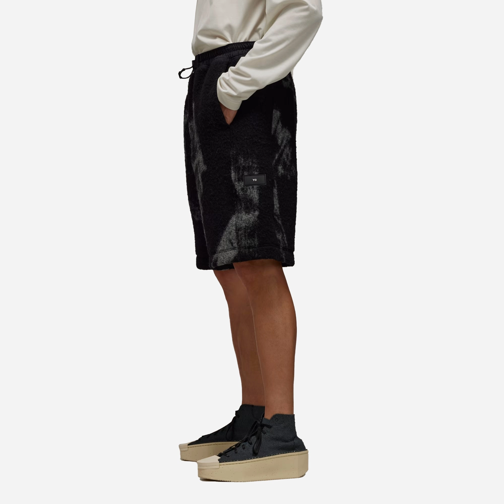Y-3 | FUZZY FLEECE SHORTS  { BLACK
