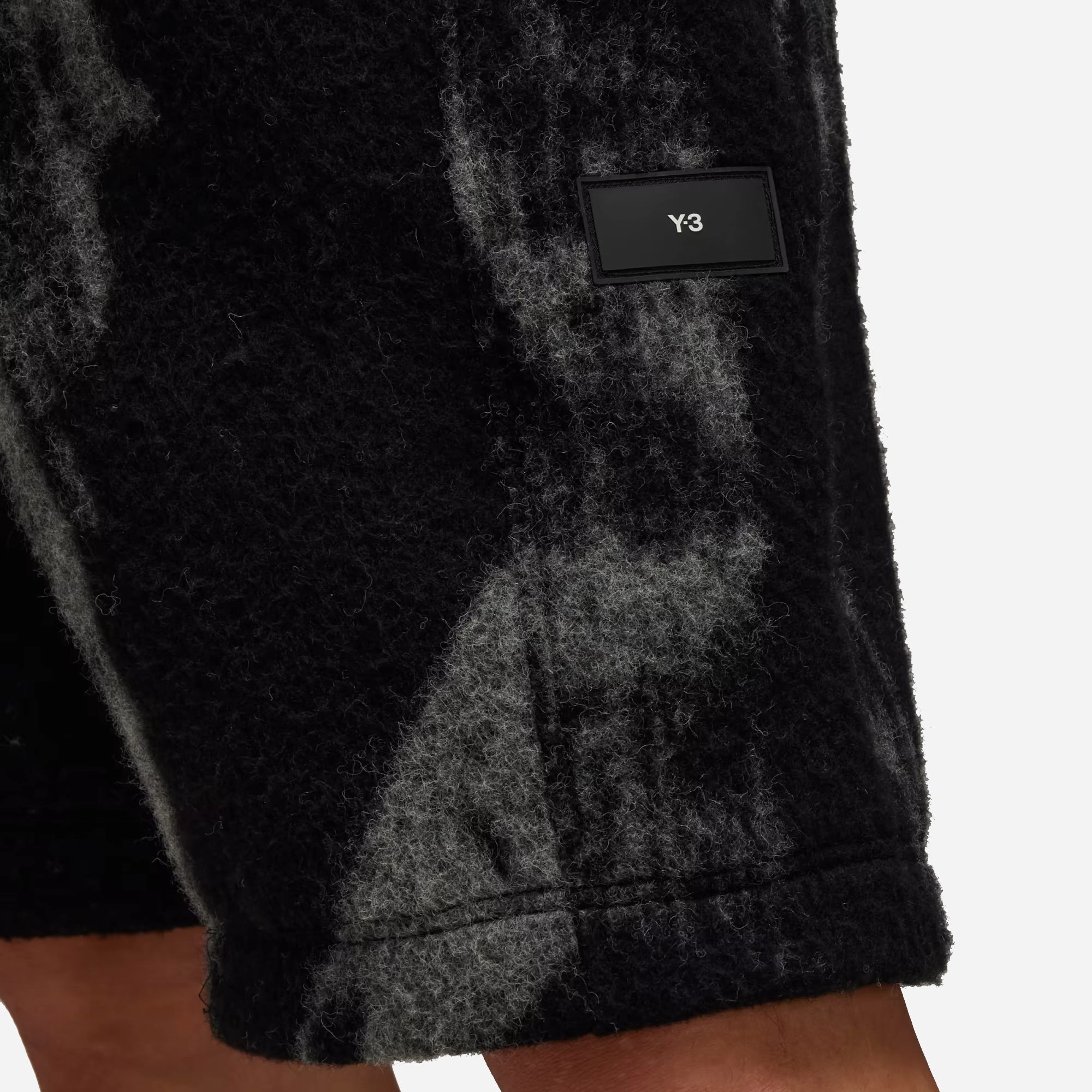 Y-3 | FUZZY FLEECE SHORTS  { BLACK