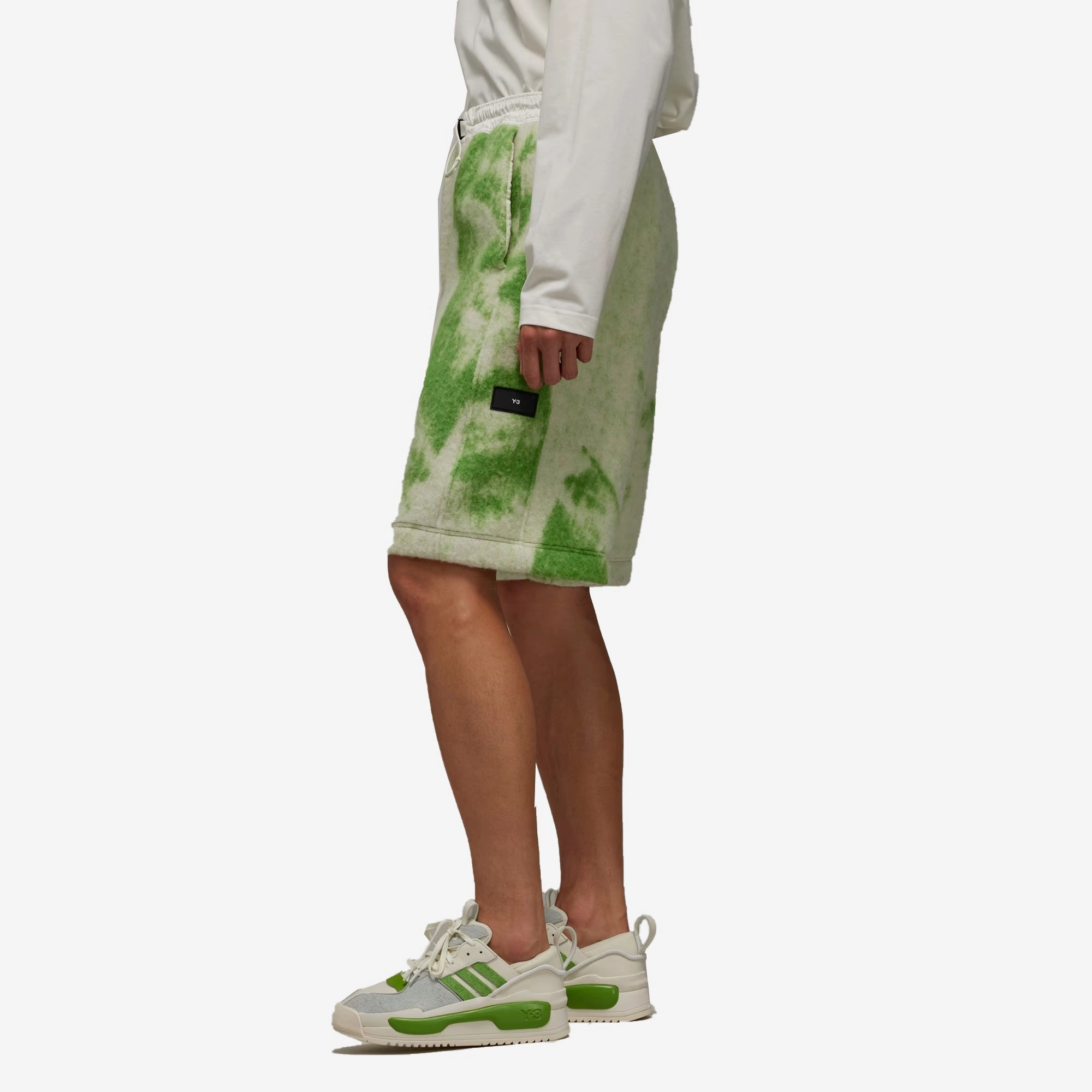 Y-3 | FUZZY FLEECE SHORTS  { OFF WHITE/TEAM RAVE GREEN